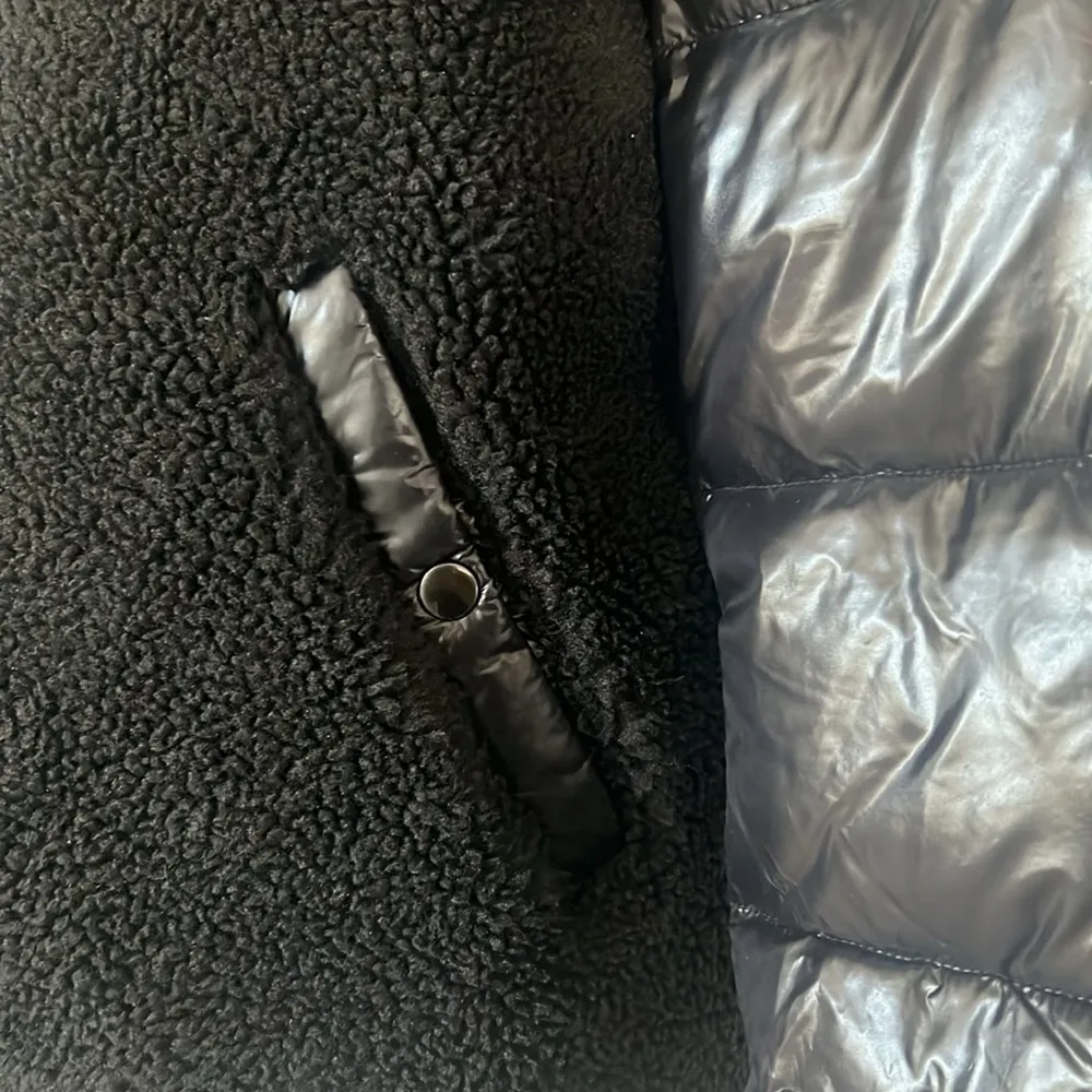 Aqua Bloomingdale’s Mixed Media Puffer Coat Jacket in Black, Size XL NEW w/Tag - Image 11