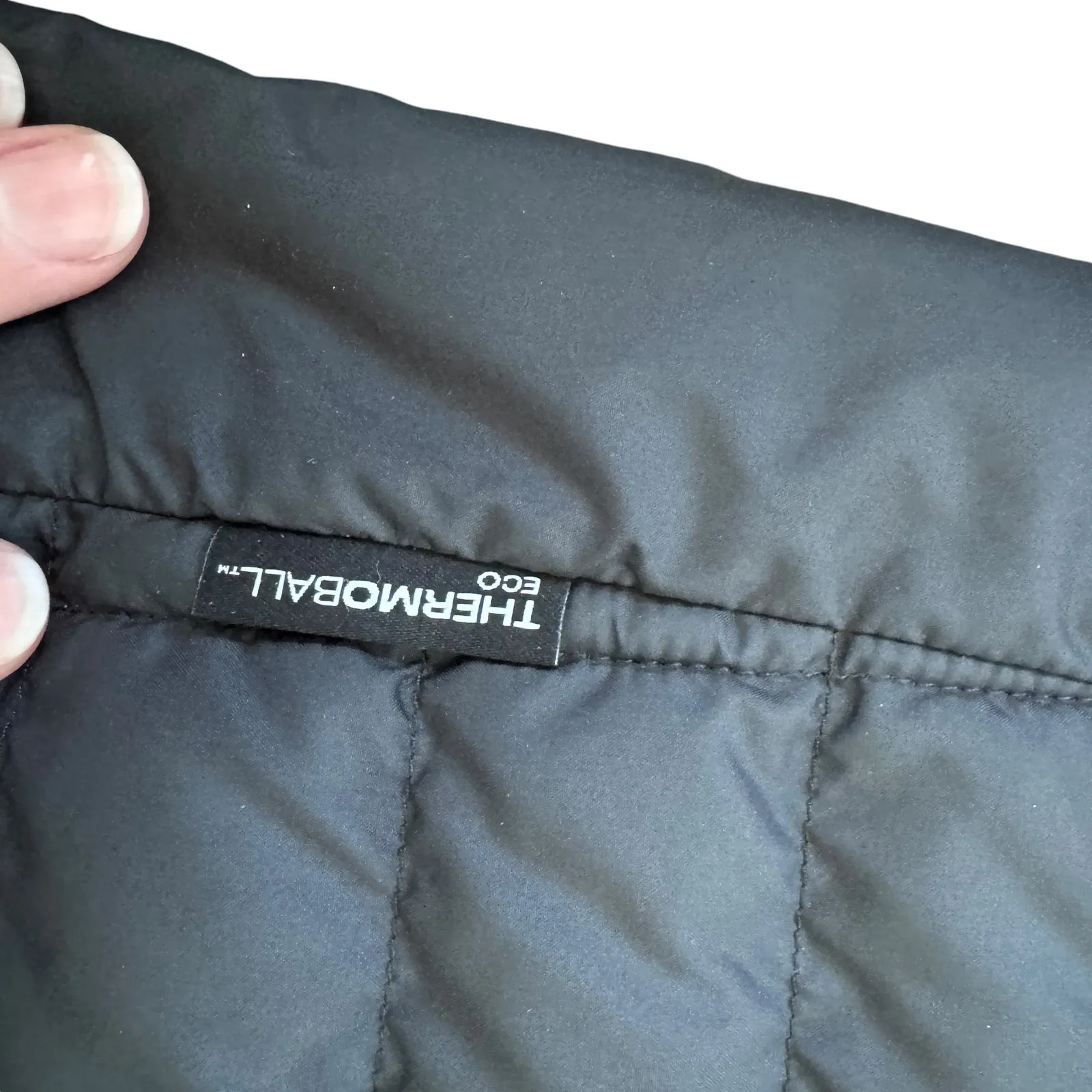 The North Face Quilted Black Jacket - Image 5