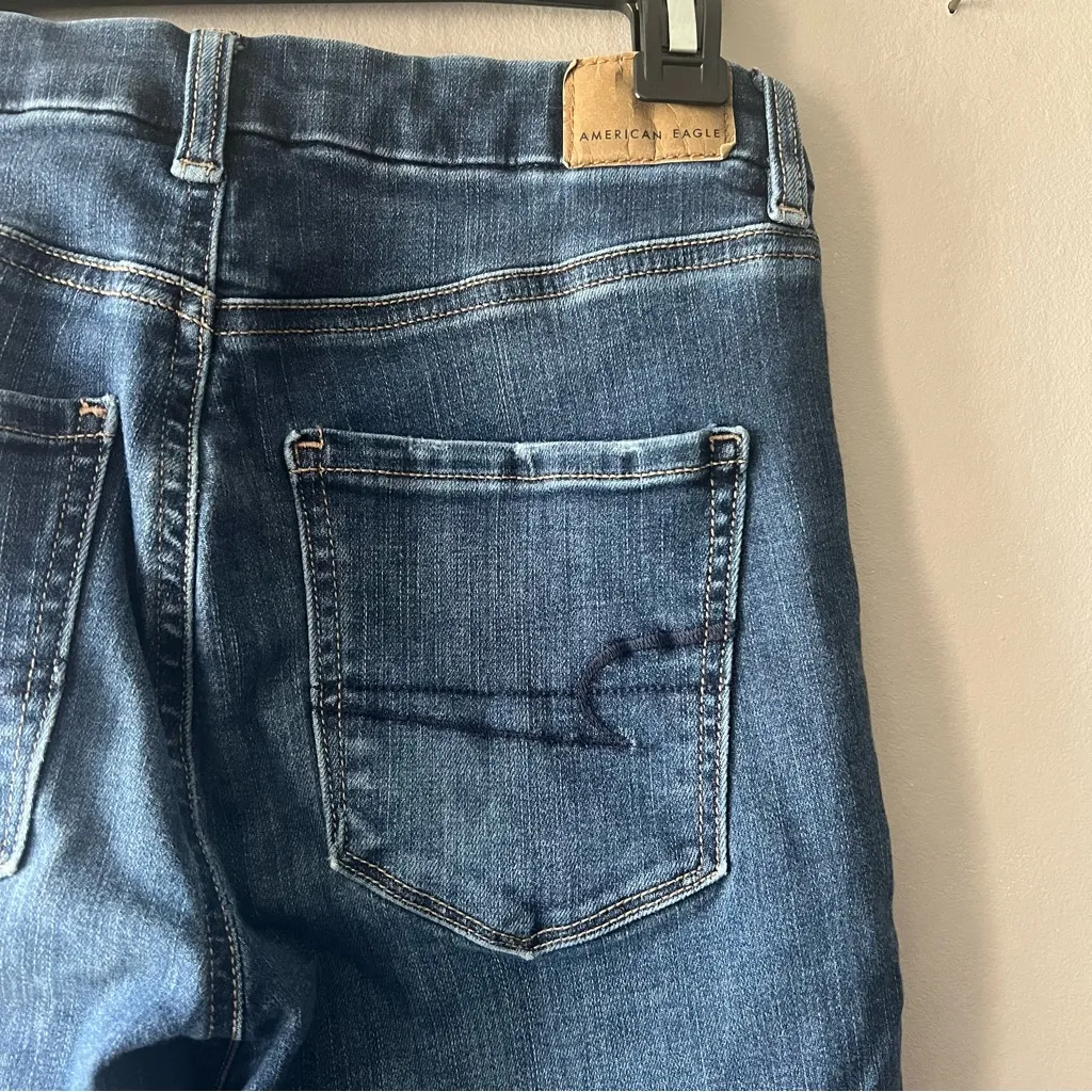American Eagle Medium Wash Curvy Hi Rise Jeggings Size 4 Long - Image 4