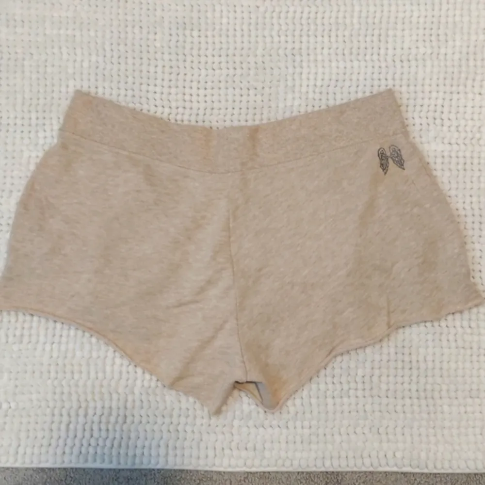 Supermodel Essentials Tan Angel Wings Shorts Size Medium EUC #4704 - Image 3