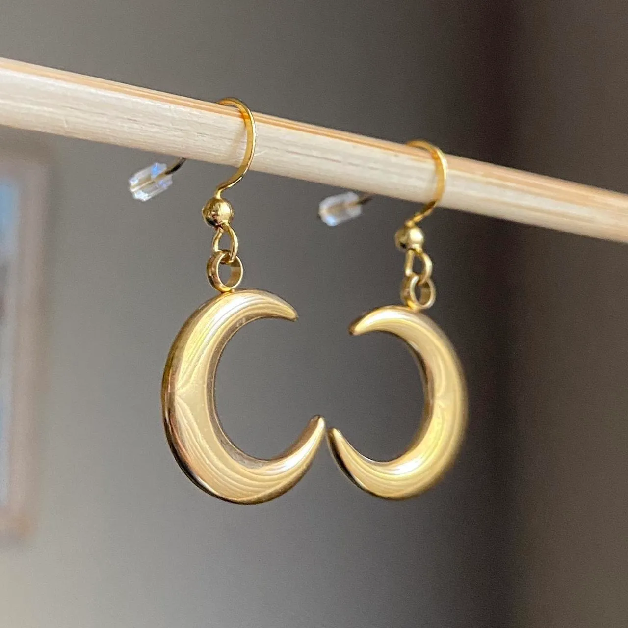 gold tone stainless steel moon simple earrings⭐️ - Image 3