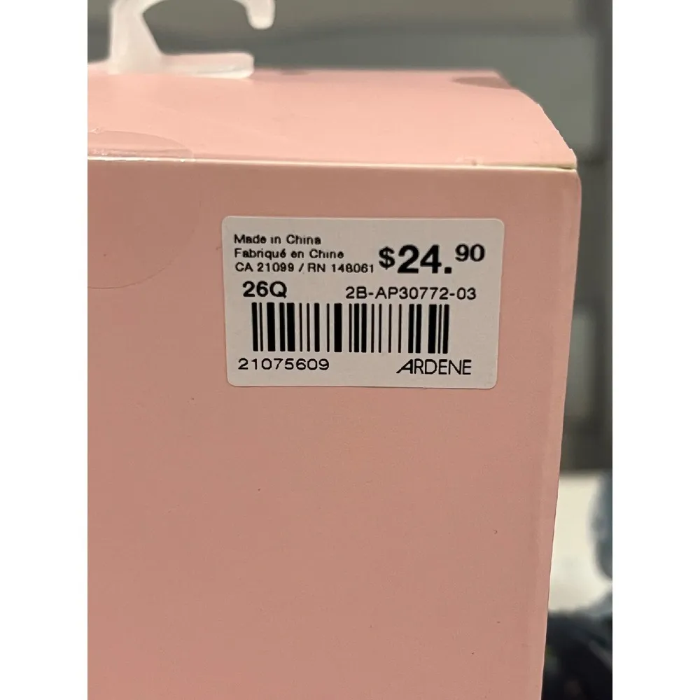 New in box Rose + Vine Adhesive‎ Bra Extra Support Self - Image 3