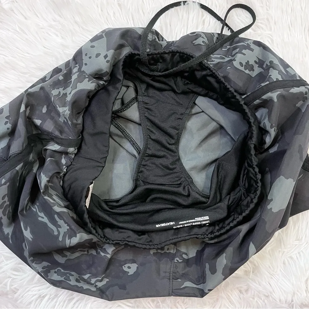 UNDER ARMOUR Women’s Loose Fit HeatGear Black Camo Athletic Running Shorts Small - Image 9