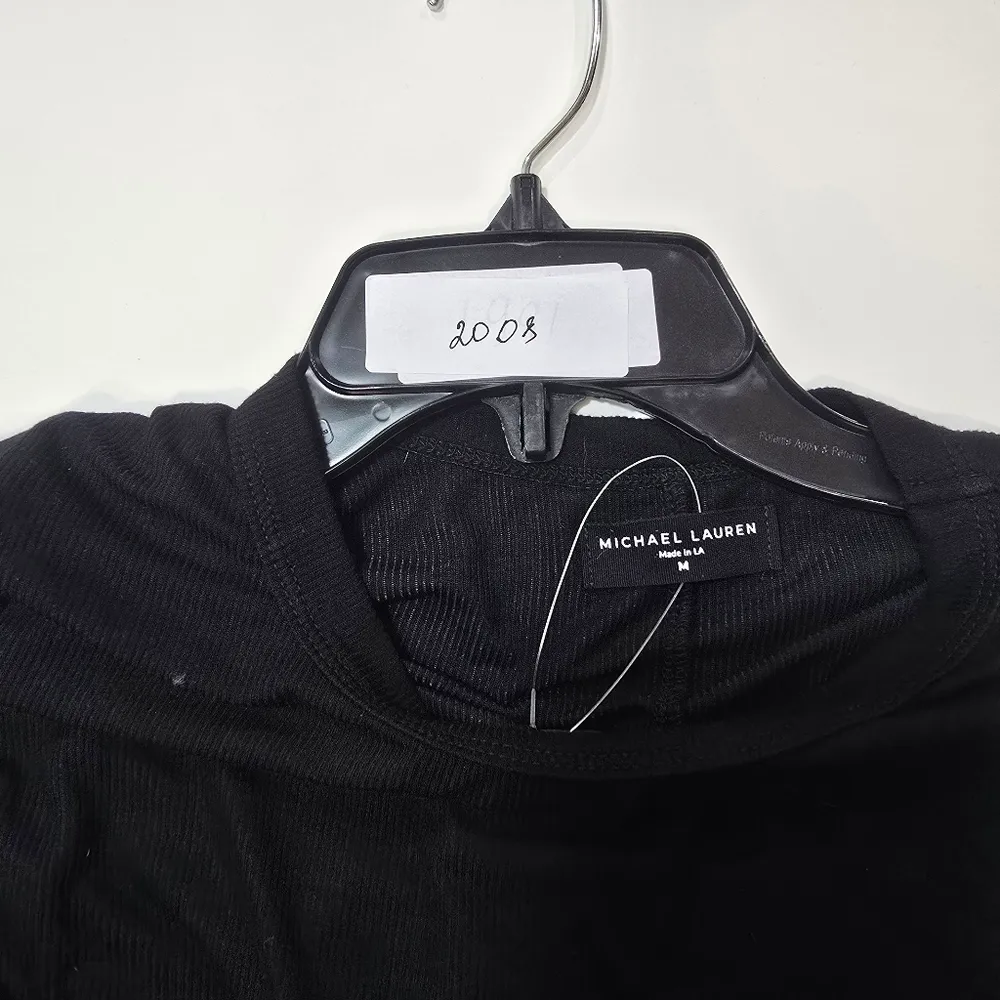 Michael Lauren Sorento Snap Cuff Top in Black - Image 15