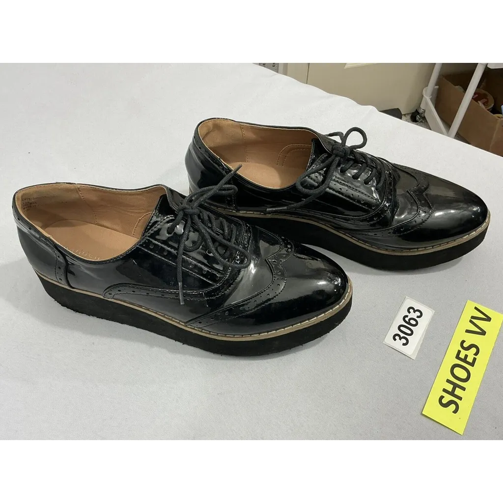 Womans Madden Girl Crystal Size 9.5 M Black Laceup Platform Oxford Shoes - Image 2