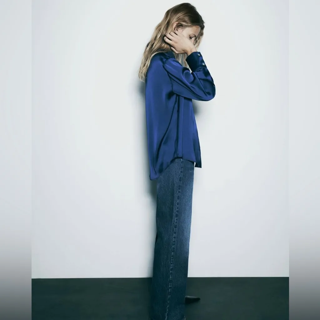 Zara Satin Effect V Neck Button Down Shirt Navy Blue sz Small - Image 8