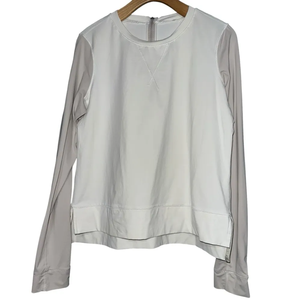 Lululemon Women’s Size 6 White Dune Colorblock Warm Up Crew Zip Back Top Shirt - Image 6