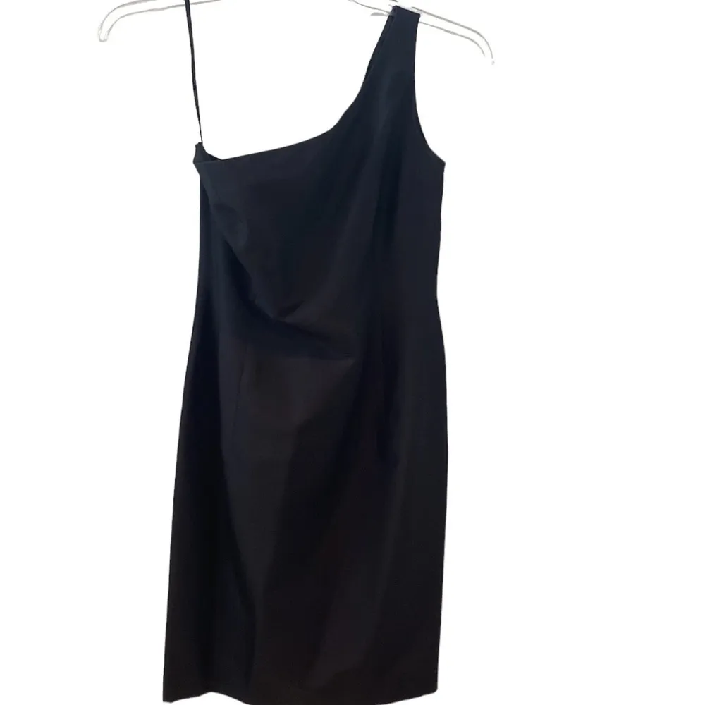Neiman Marcus black 💯 shantung silk one shoulder dress. Size 6. - Image 3