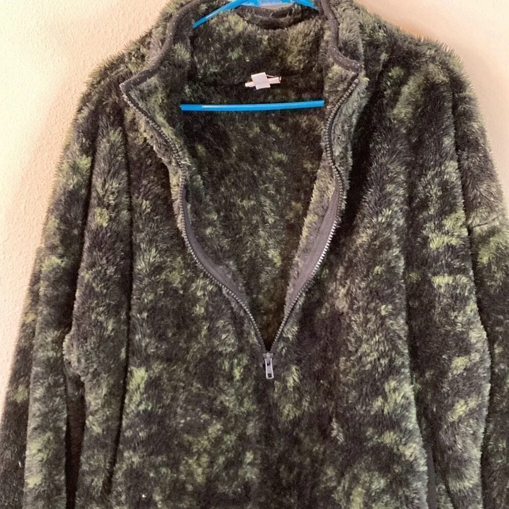 LuLaRoe Nancy Sherpa Fuzzy Teddy Jacket with‎ Half Zip Size Medium - Image 3