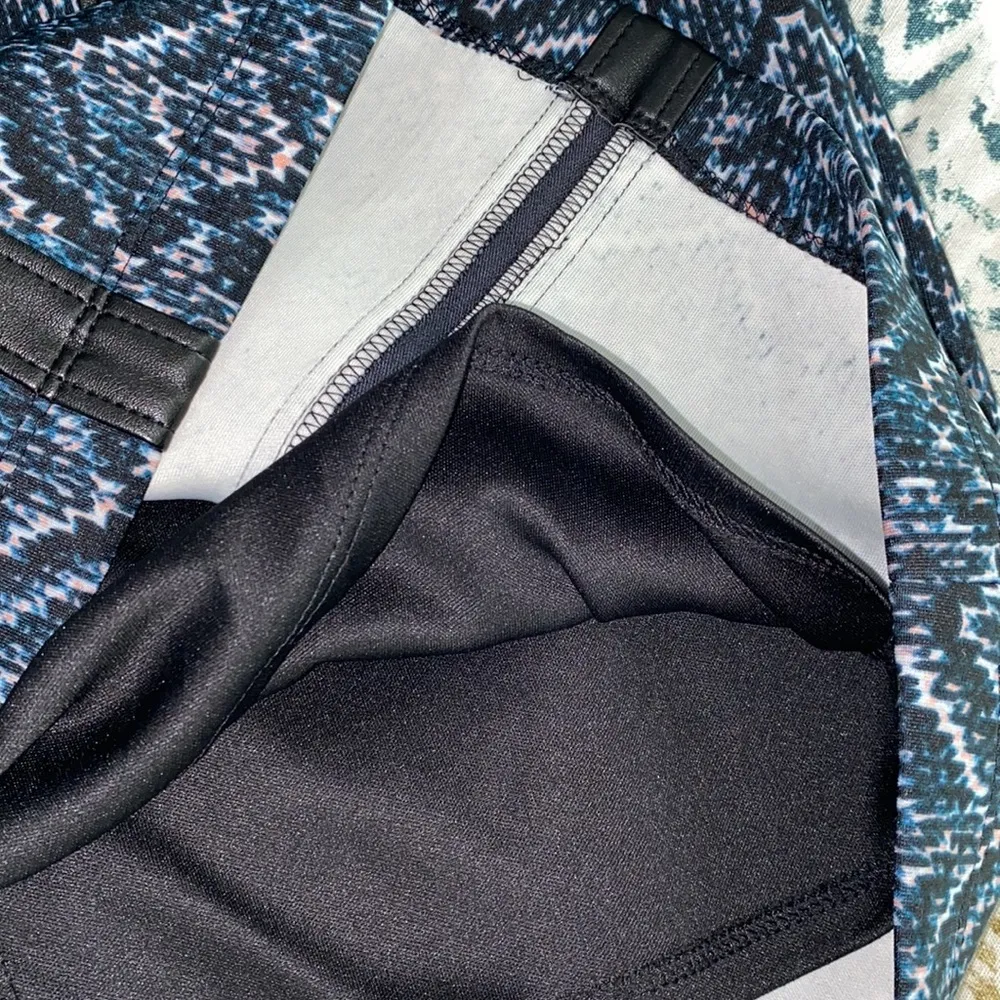 Guess Beca dress size 10 new with tags - Image 9