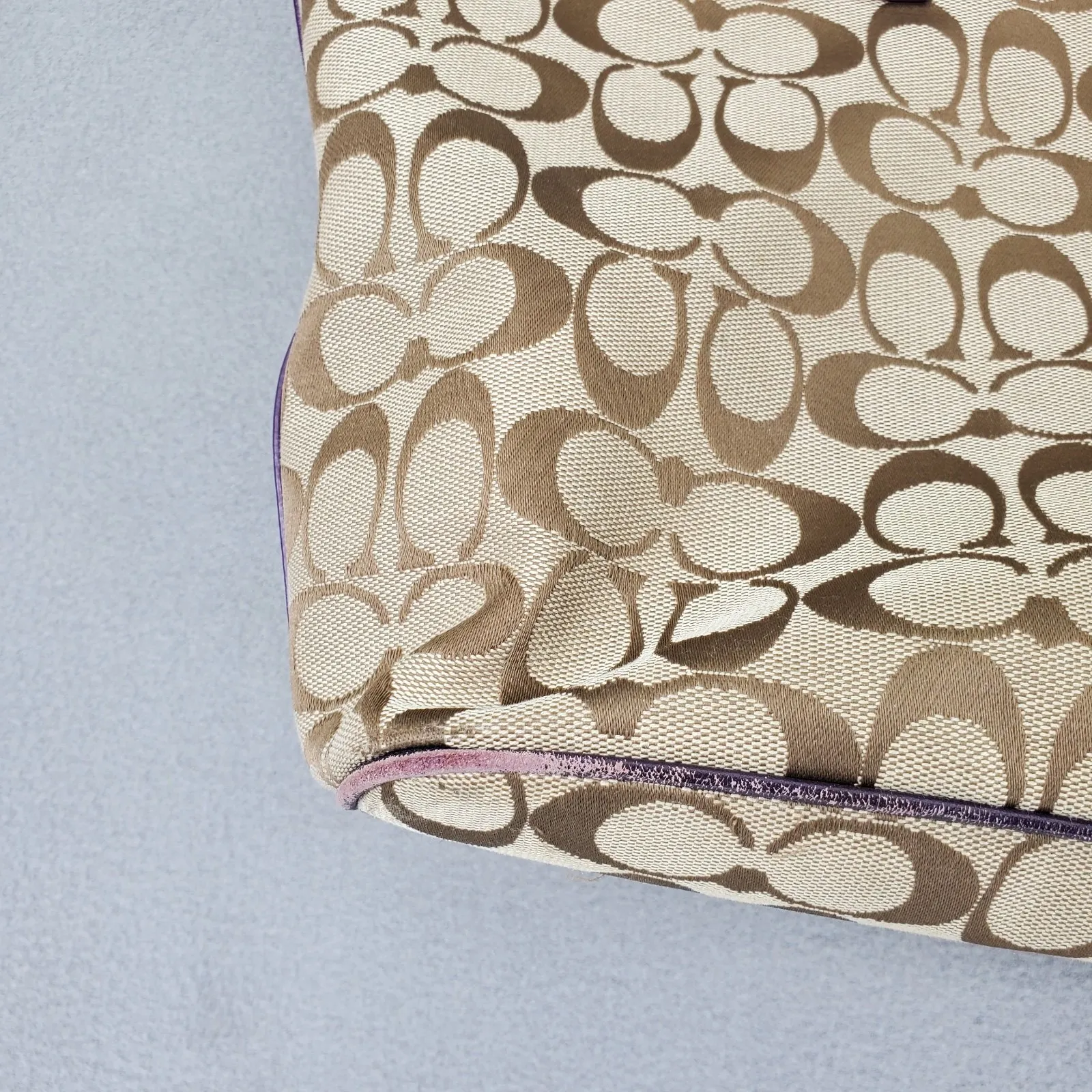 Coach 23465 Weekender Signature C Medium Zip Tote Khaki Jacquard Purple - Image 3