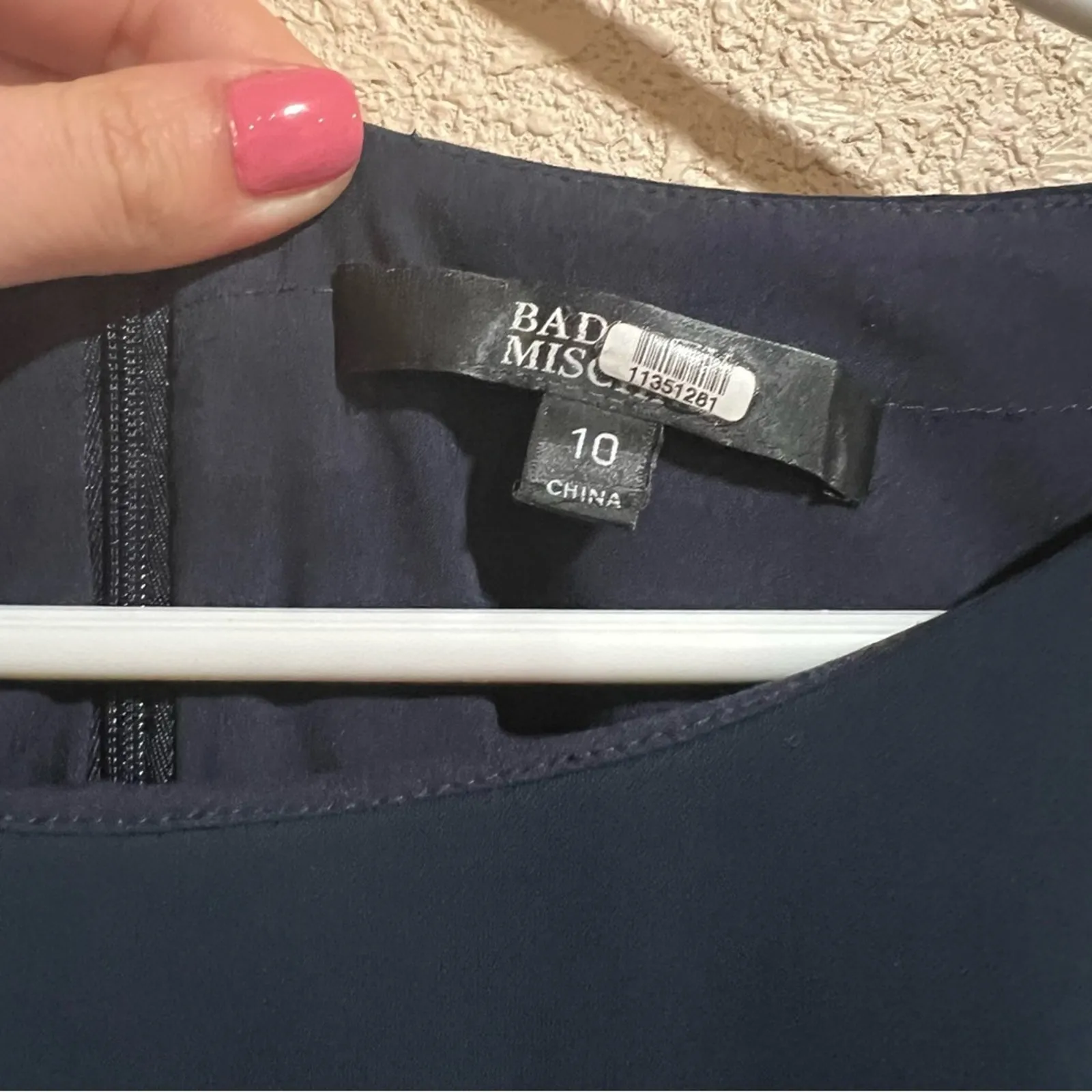 Badgley Mischka navy blue Embroidered balloon Sleeve sheath Dress - Image 7