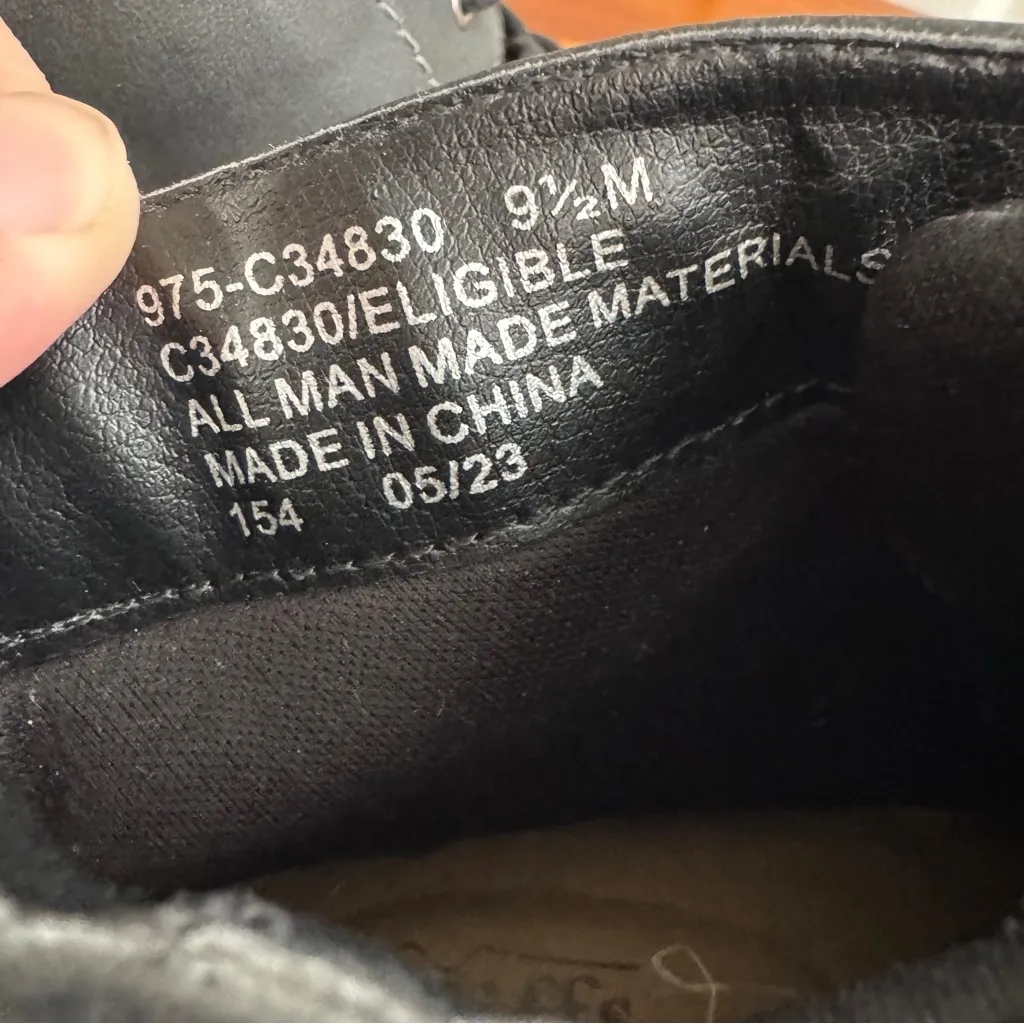 Cliffs Eligible black faux leather ankle booties size 9.5M - Image 7