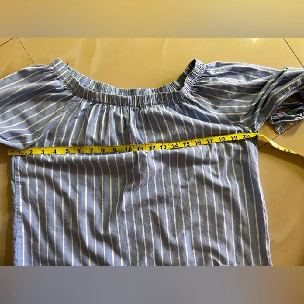 black and white striped flowy Round - Image 13