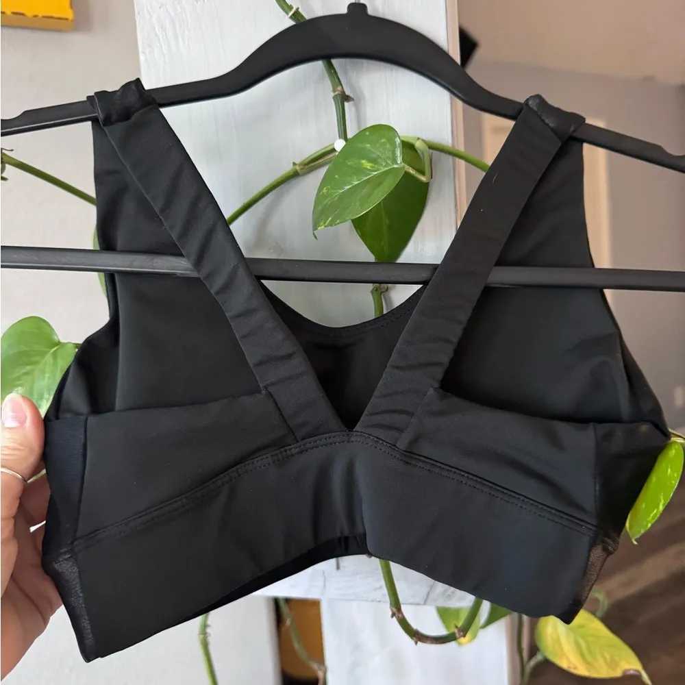 Shiny DYI Sports Bra in Small - Image 3