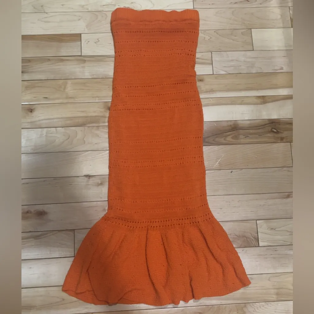 LULU’S PALM SPRINGS SWEETIE ORANGE KNIT STRAPLESS MIDI DRESS - Image 2