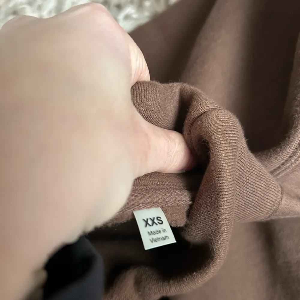 ESSENTIALS Fear Of God Women's Harvest Mock Neck Sweatshirt xxs brown - Image 5