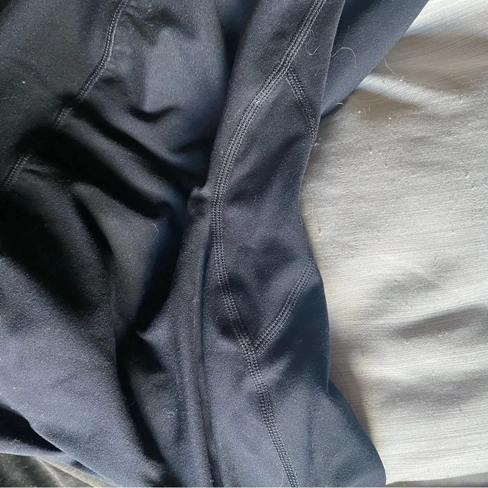 Black High-Waisted Leggings - Image 3