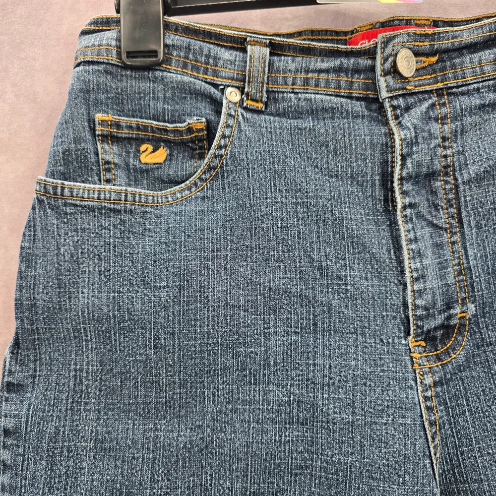 135. Gloria Vanderbilt Blue Medium Wash Straight Leg Denim Pants Jeans 12 - Image 8