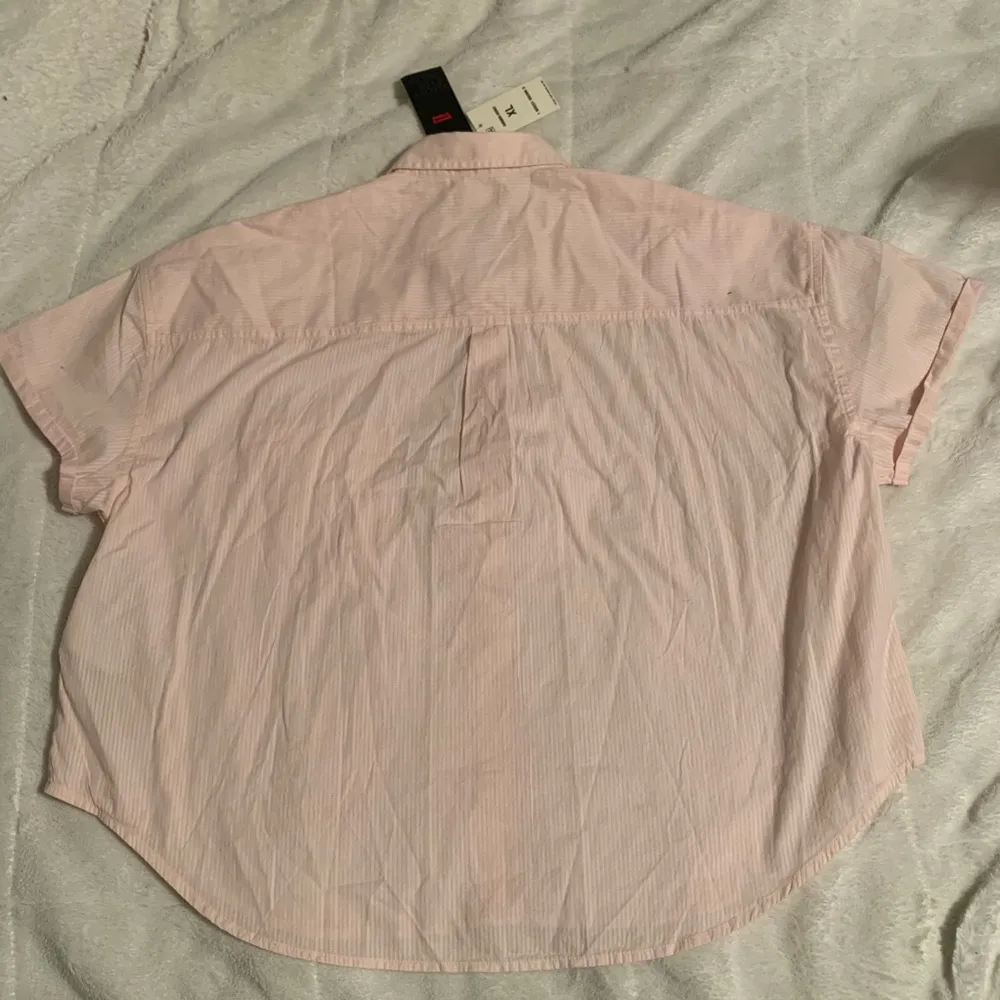 Women’s Levi’s Shirt - Image 2