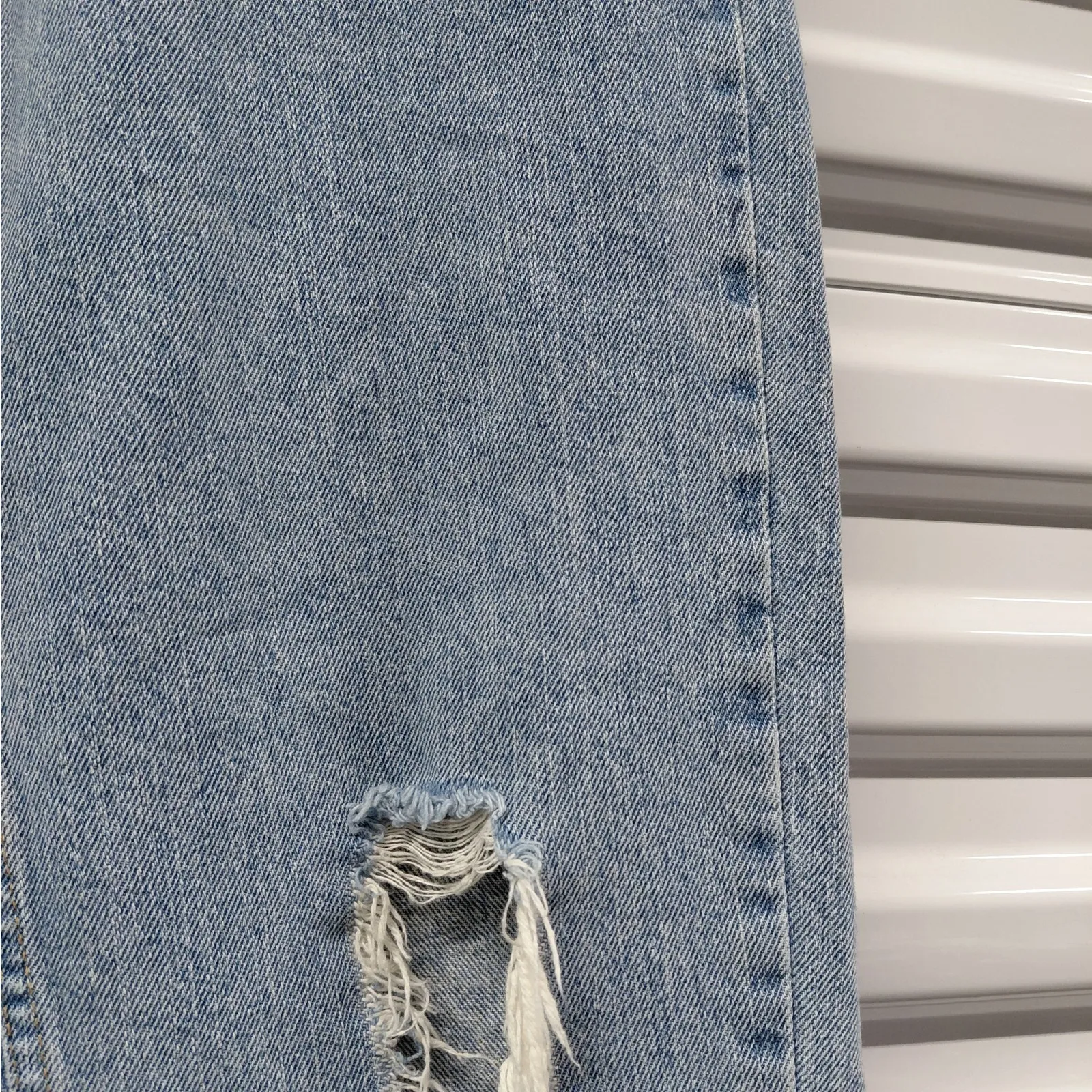 Y2K BDG Urban Outfitters Women's Pax Denim Jeans Size 28 Ripped Trashed Cut Off - Image 11