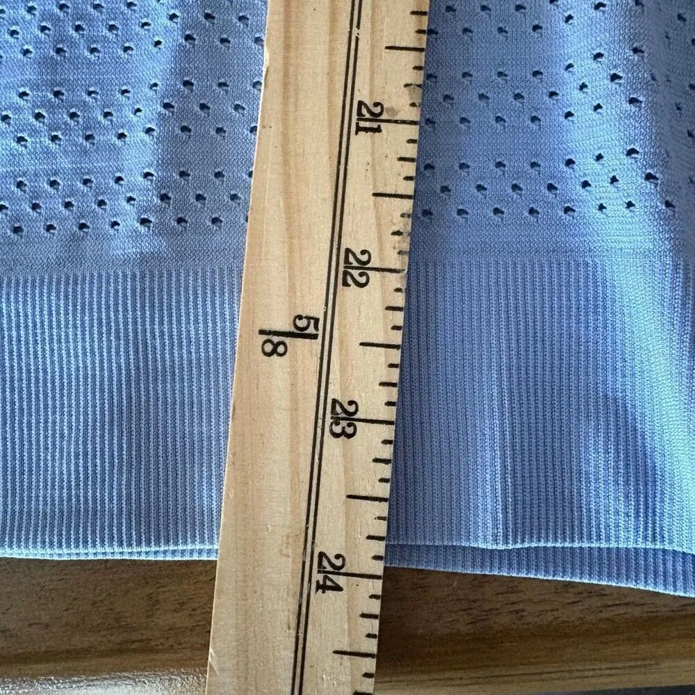 Lululemon Breeze By Long Sleeve Blue size 10 Athleisure Woekout Fitness - Image 6