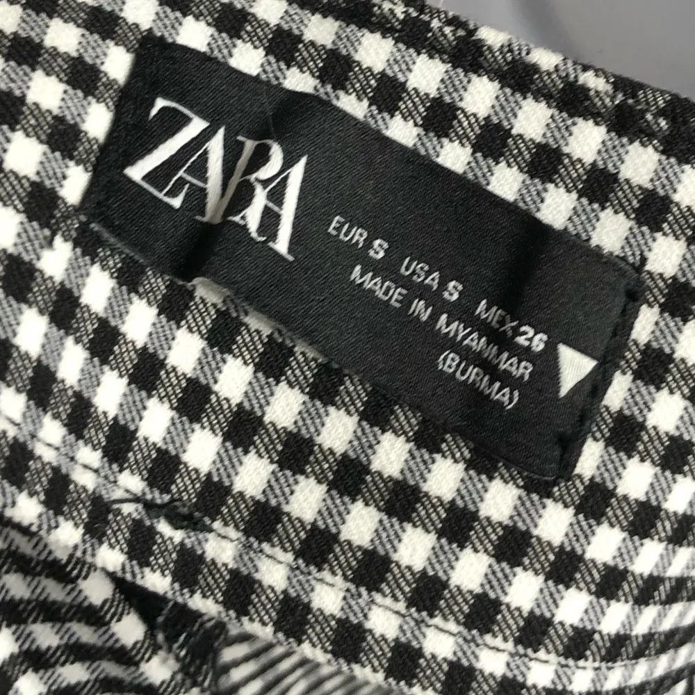 Zara Black & White Gingham Plaid Skinny Pants S - Image 5