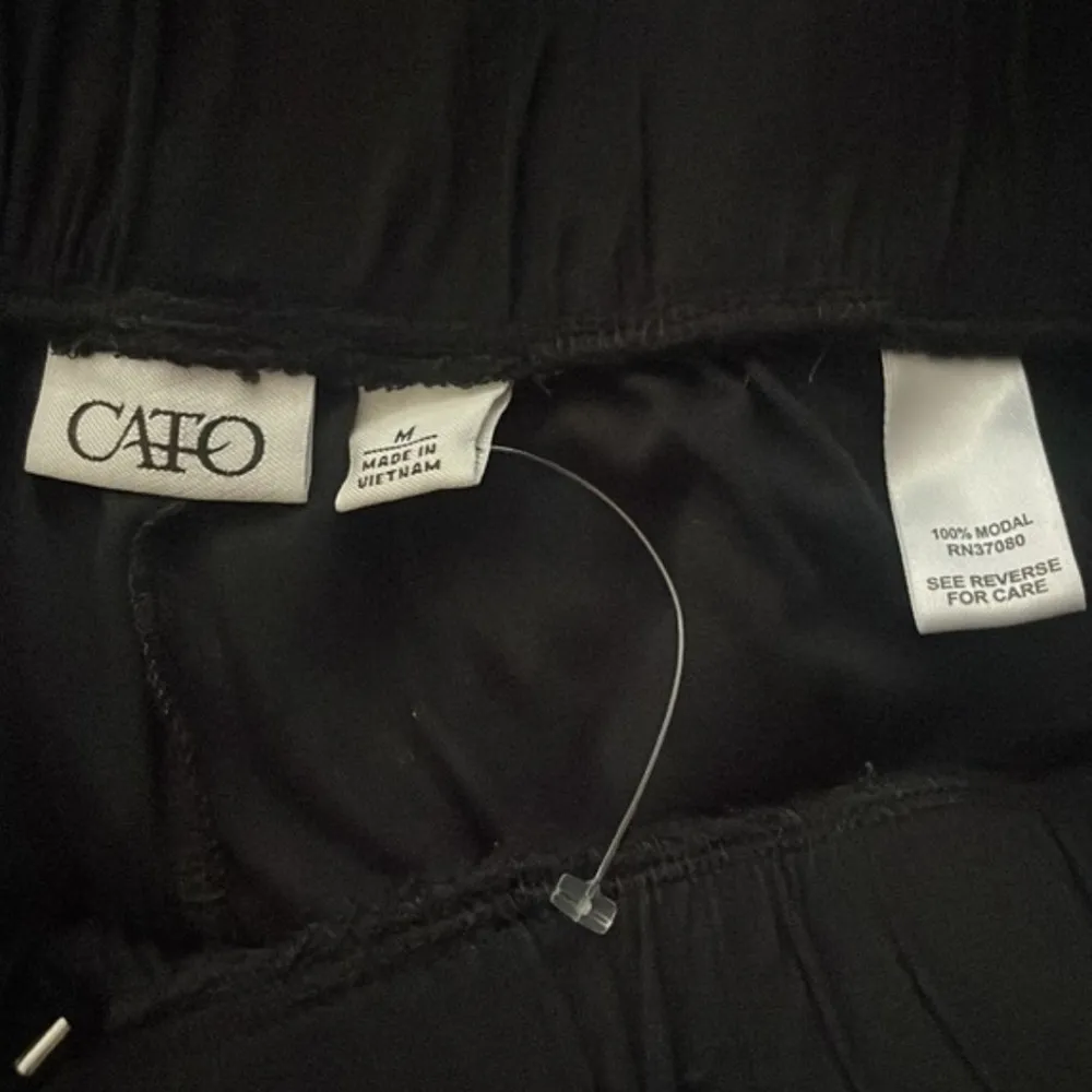 NWOT Cato side split leg Pants Women’s size medium black yoga Casual relax beach - Image 3