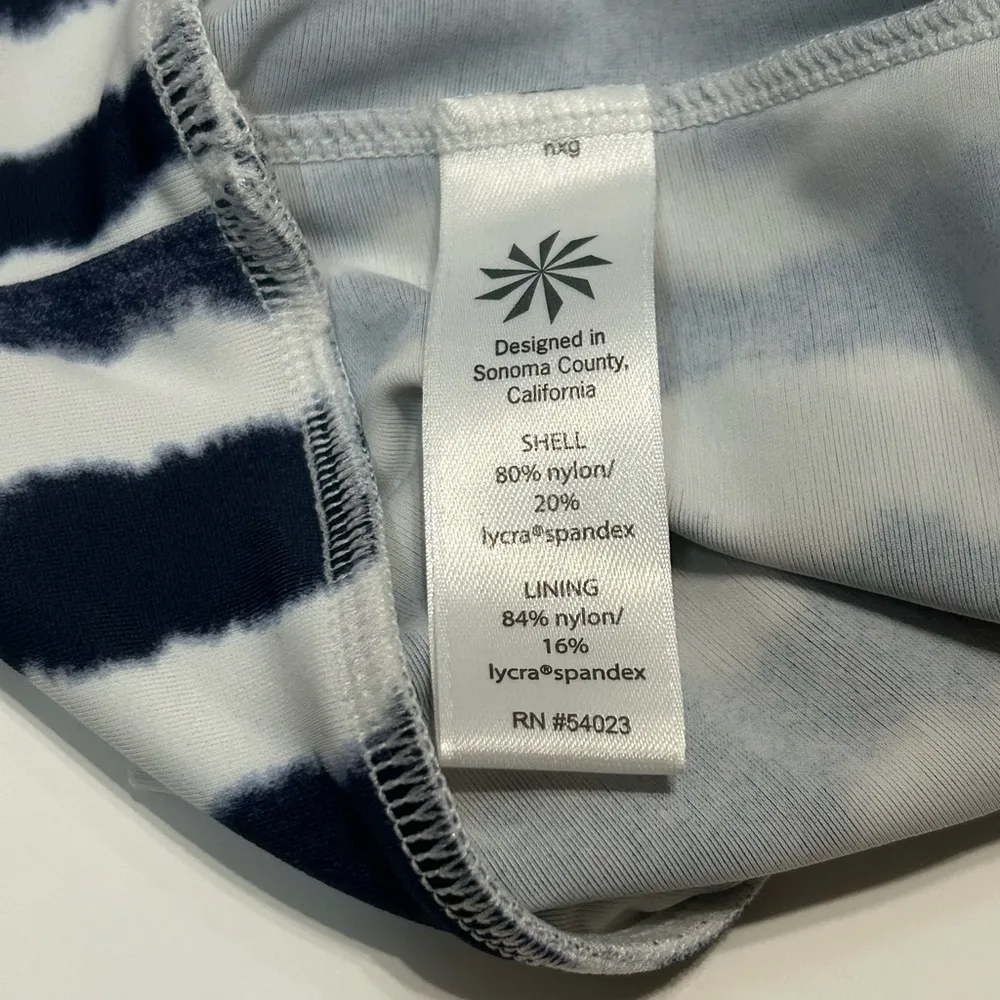 Athleta  Wave Break Navy Blue & White Swim Tankini - Image 4