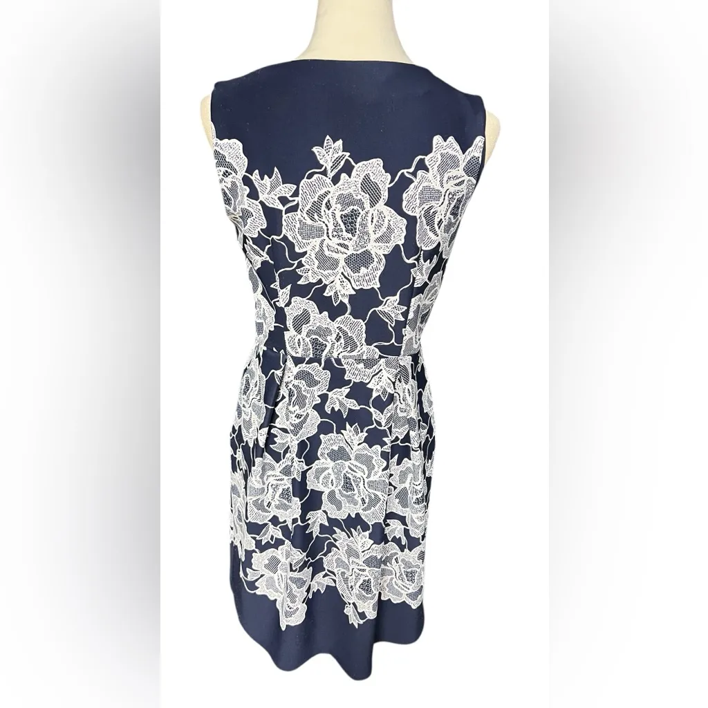 ENFOCUS STUDIO Elegant Navy and White Floral Midi Dress Blue Size 8 - Image 2