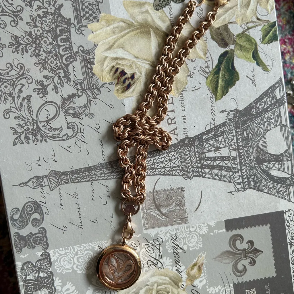 Origami Owl Rose Gold Necklace NEW - Image 4