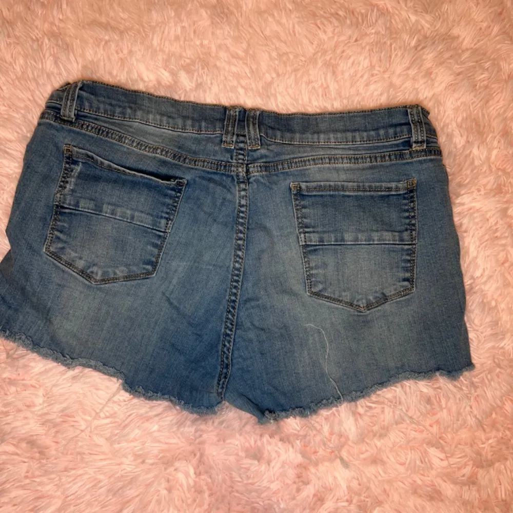 Soho  Jean shorts - Image 5