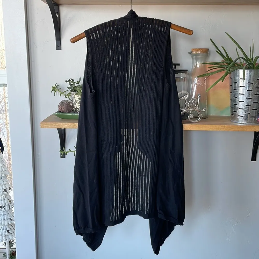 New York & Company Black Knit Drapey Sleeveless Sweater Vest Sz XS - Image 3