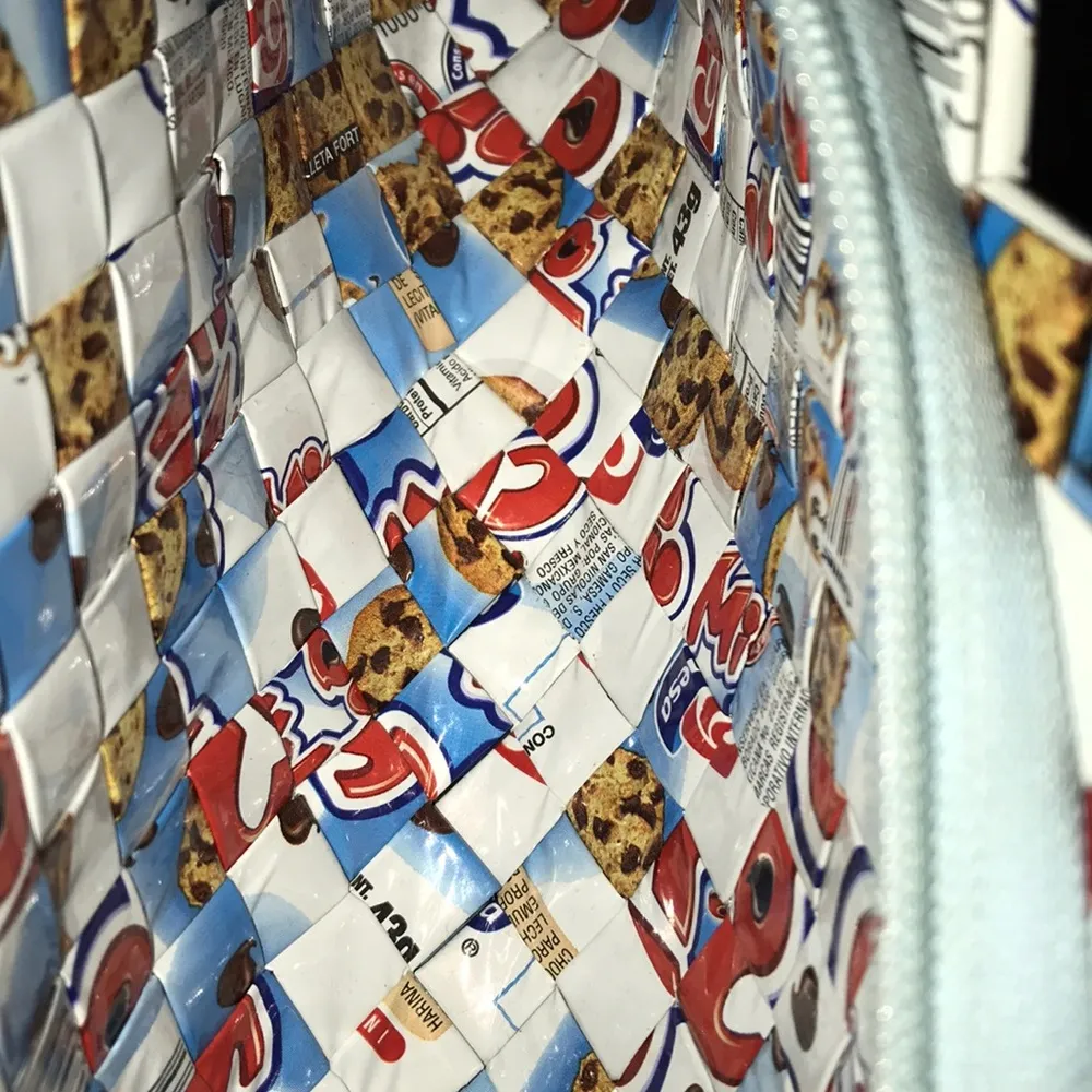 Adorable Wrapper Purse - Image 3