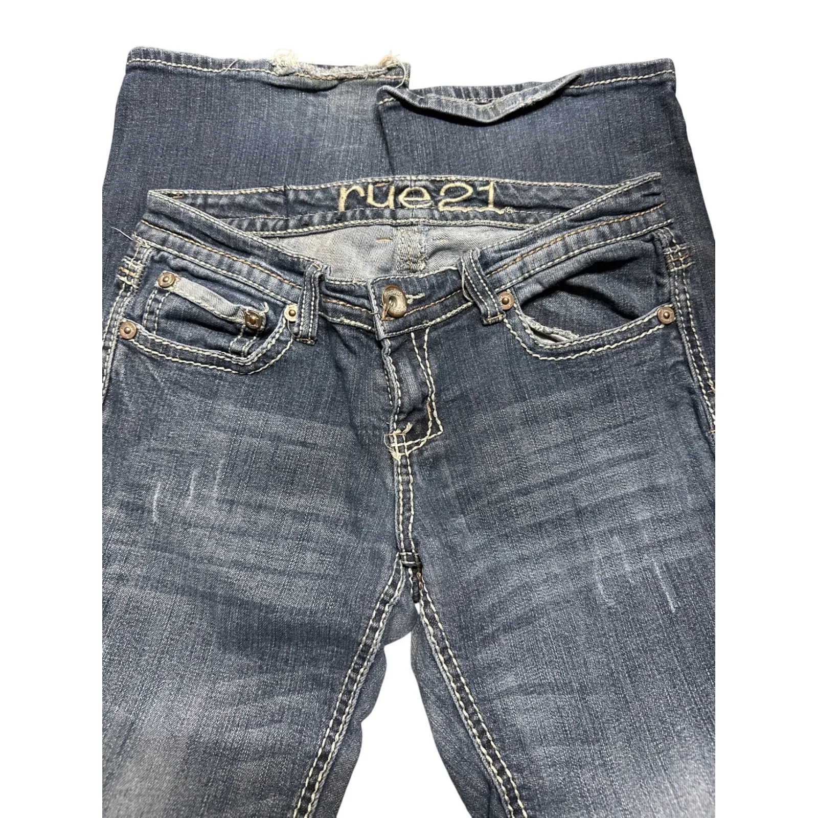 Rue 21 Curvy Bootcut Jeans Medium Wash Distressed Pockets Size 7 8 Blue - Image 2