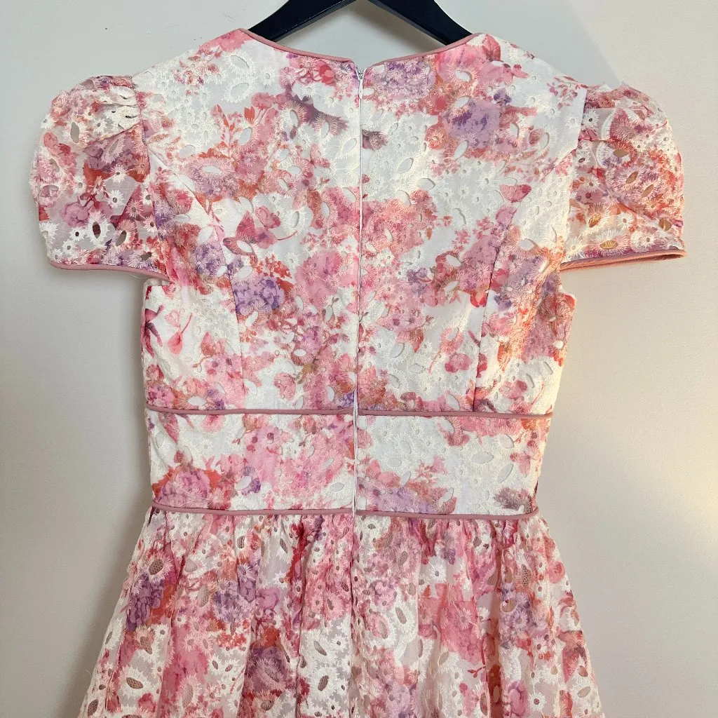 BARDOT Tamarin Broderie Short-Sleeve V-Neck Embroidered Lace Mini Dress - Image 9