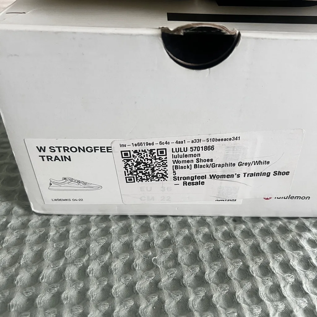 NEW Lululemon Strongfeel Women's Workout Shoe - Size 5 - Image 3