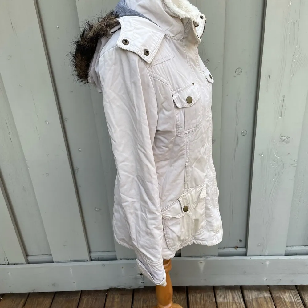 Forever 21 Hooded Coat Jacket Faux Fur Collar & Lining Pockets Women’s Medium - Image 6