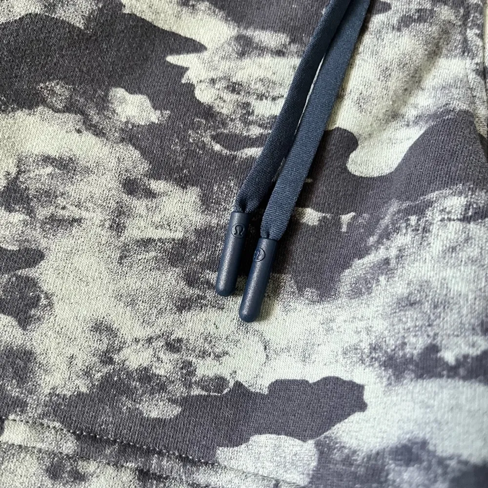 Lululemon Loungeful High-Rise Short 4" - Image 6