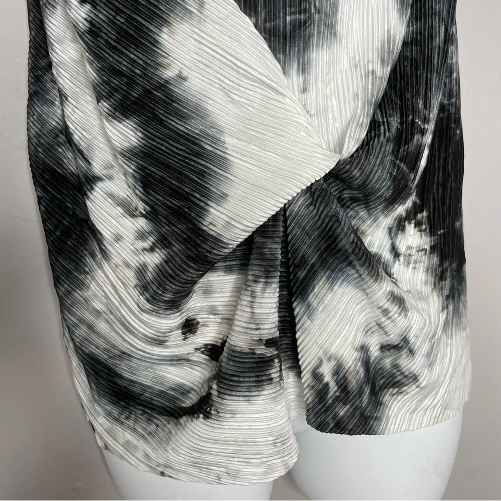 ZARA Top Womens Medium Tie Dye Pleated Twist Alt Edgy Rocker Skater Emo Grunge - Image 4