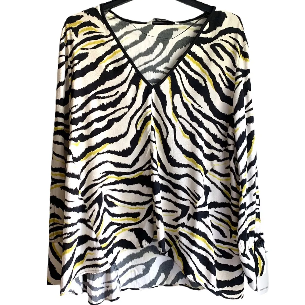 NWT Zara Zebra Print V Neck High Low Blouse Top - Image 12