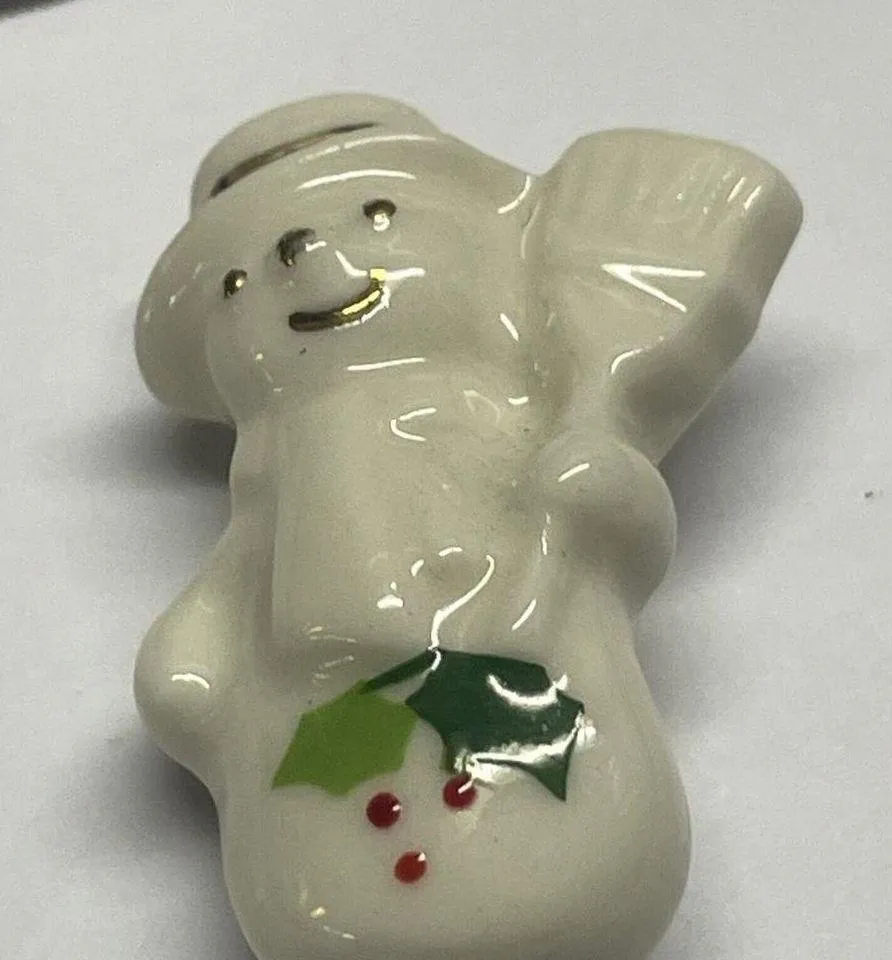 Lot Of 2 Brooch Pins Christmas Holiday Ceramic Jesus Is The Heart Of The Season - Image 8
