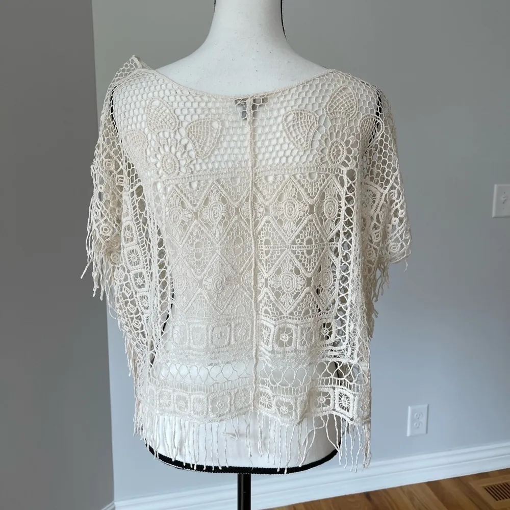 Ecote Lacey crochet top in a size medium - Image 2