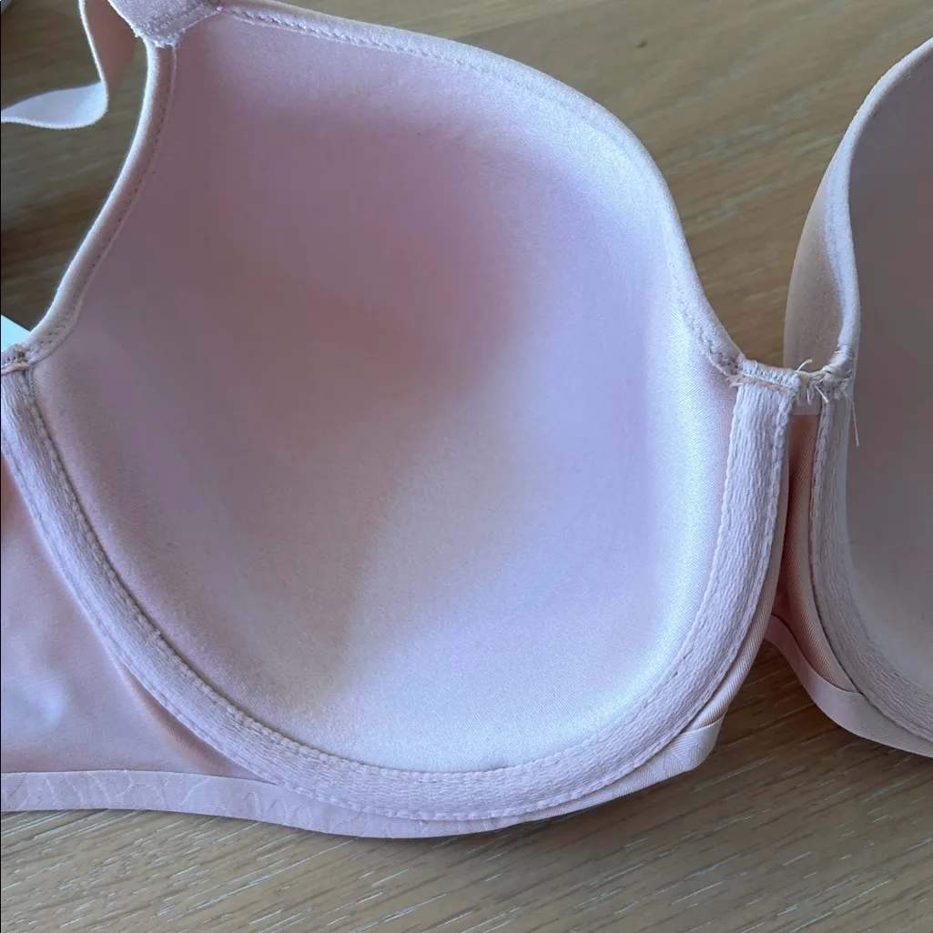 Chantelle Comfort Chic Full Coverage Memory Foam T-Shirt Bra, Rose, 32F, NWT - Image 8