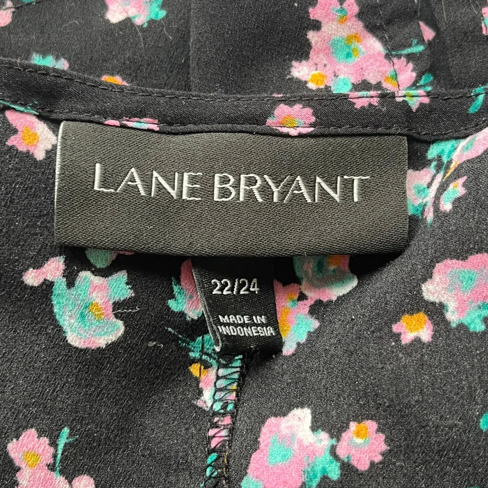 Lane Bryant Black Floral 3/4 Sleeve Blouse Size 22/24 - Image 3