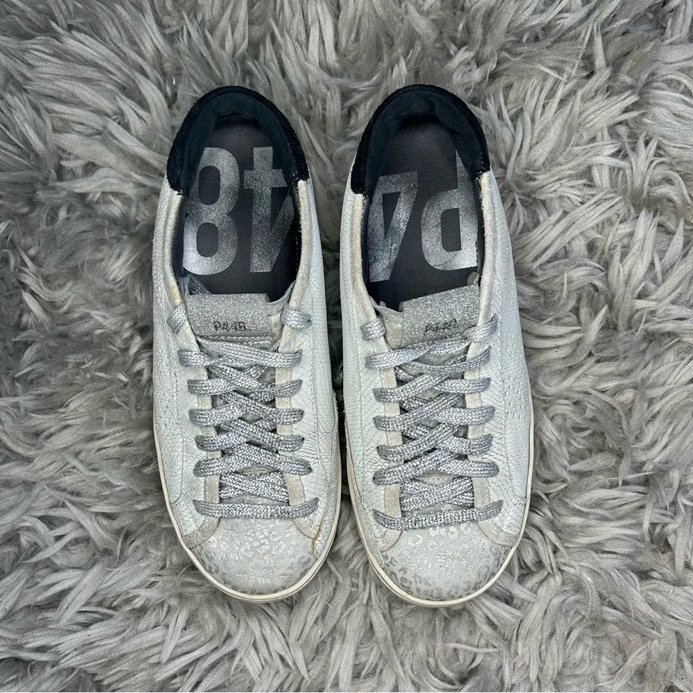 P448 John leopard print lace up distressed sneakers women’s shoe size 7 - Image 2