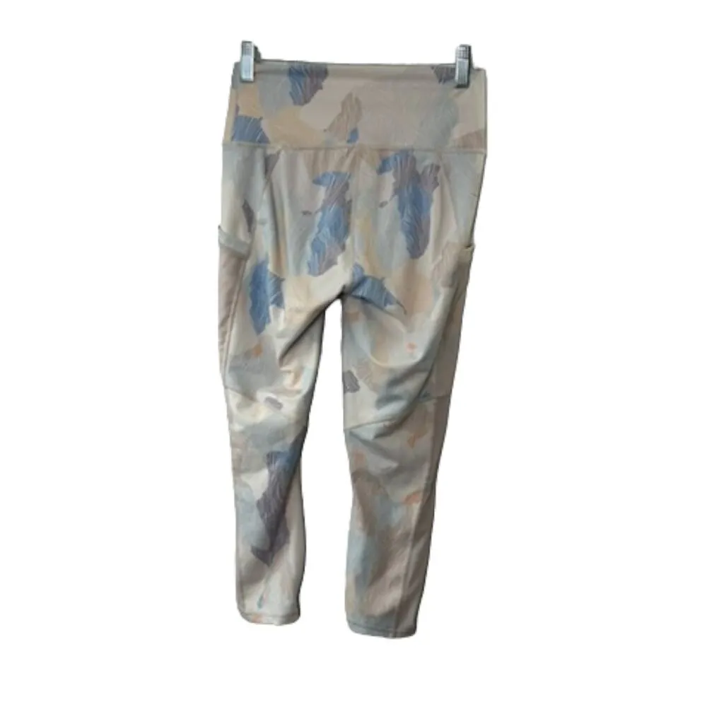 Fabletics POWERHOLD 22" Print Compression Leggings Women's Small Hip Pockets - Image 6