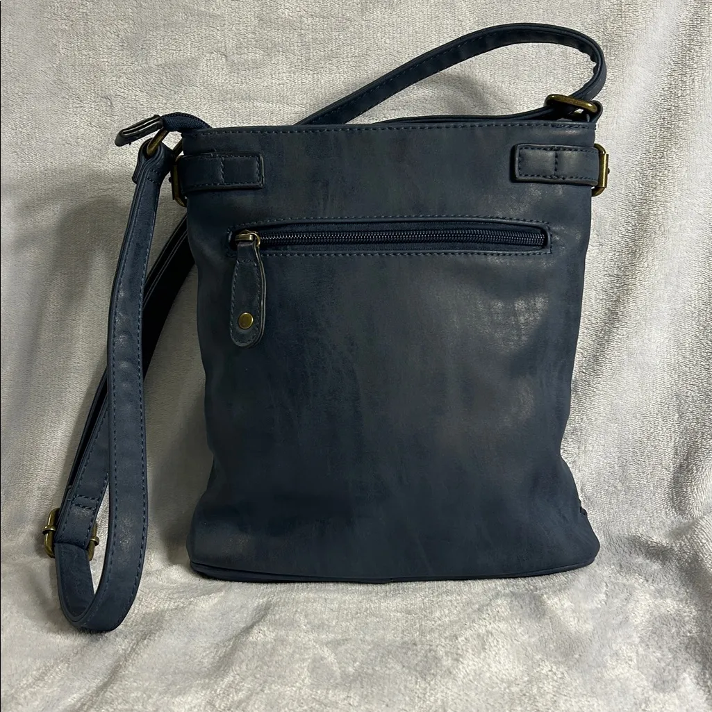 Black Rivet Navy Leather Crossbody Bag - Image 2