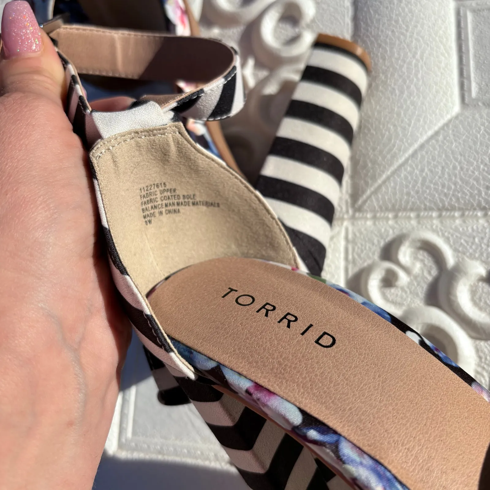 TORRID Ankle Strap Striped Chunky Heel Sandals size 8W
New - Image 6