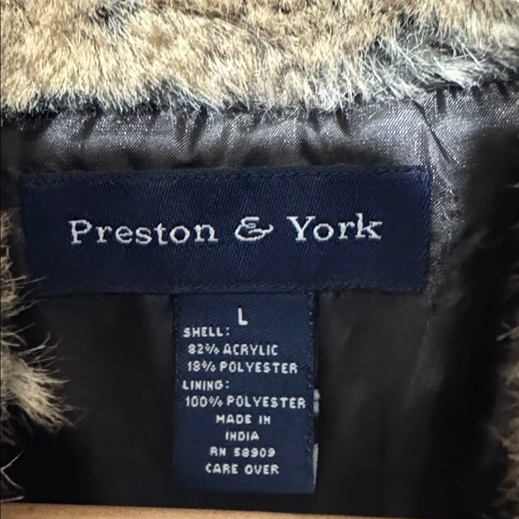 Preston & York Faux Fur Vest  Zippered Large - Image 2